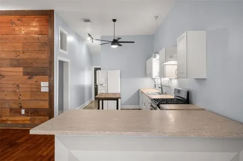 1619 Chapman Street Houston TX 77009