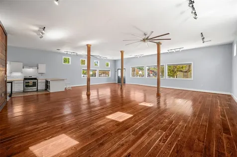 1619 Chapman Street Houston TX 77009