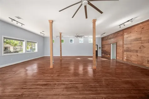 1619 Chapman Street Houston TX 77009