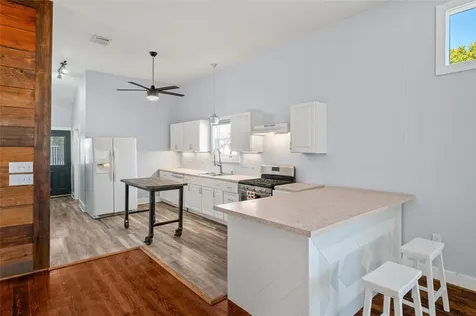 1619 Chapman Street Houston TX 77009