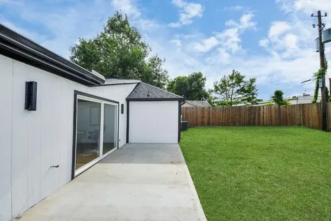 6249 Locke Lane Houston TX 77057