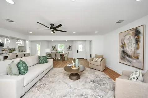 6249 Locke Lane Houston TX 77057