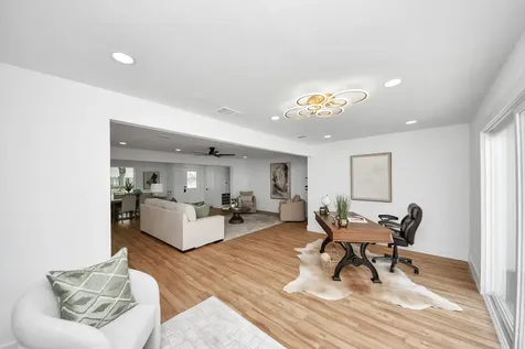 6249 Locke Lane Houston TX 77057