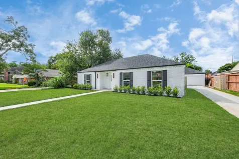 6249 Locke Lane Houston TX 77057