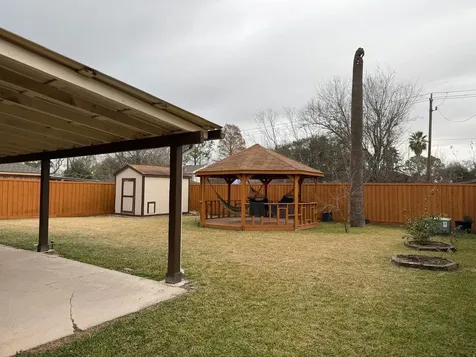 10911 Sageyork Drive South Houston TX 77089