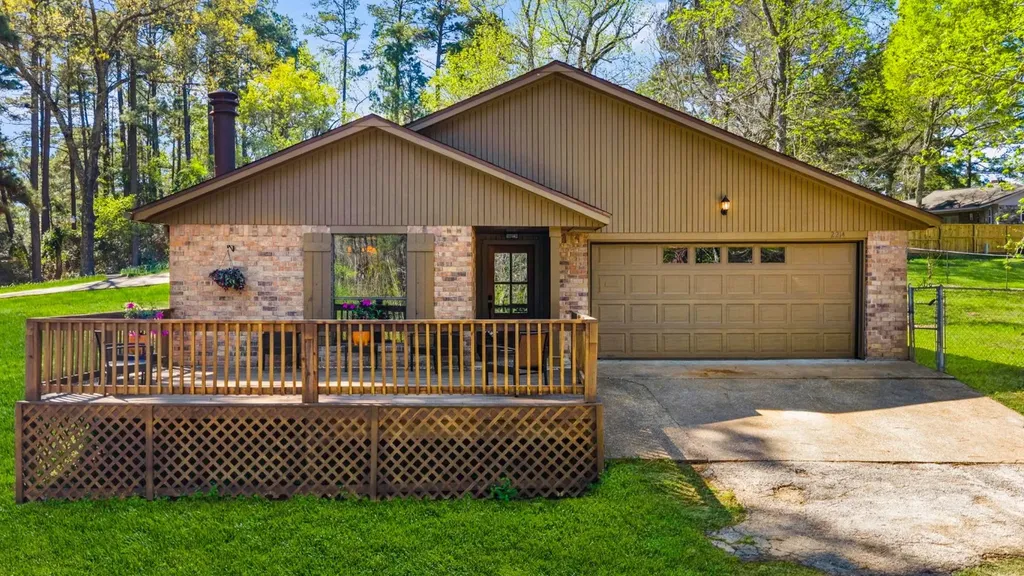 2214 Easley Circle Huntsville TX 77320
