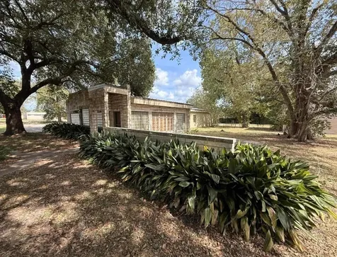 608 Travis Street Liberty TX 77575