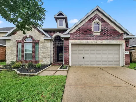 4626 Legends Bay Drive Baytown TX 77523
