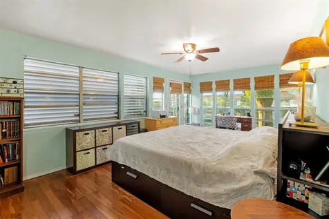 775 Marlin Street Bayou Vista TX 77563