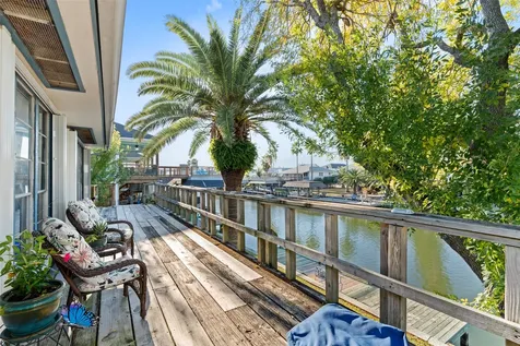 775 Marlin Street Bayou Vista TX 77563