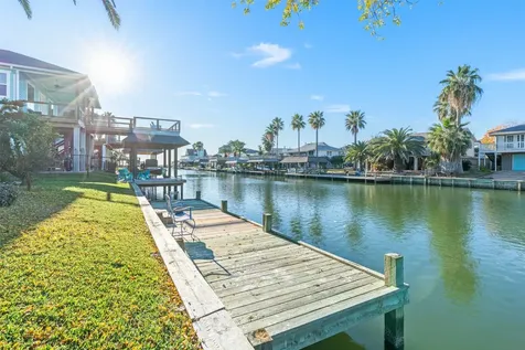 775 Marlin Street Bayou Vista TX 77563