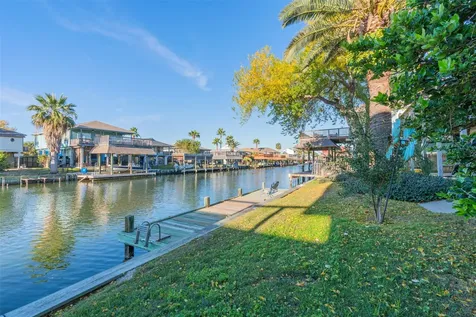 775 Marlin Street Bayou Vista TX 77563