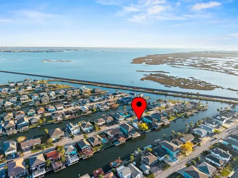 775 Marlin Street Bayou Vista TX 77563