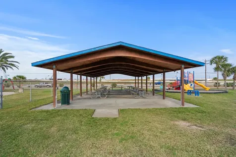 775 Marlin Street Bayou Vista TX 77563