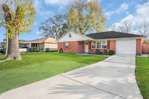 6014 Belarbor Street Houston TX 77033