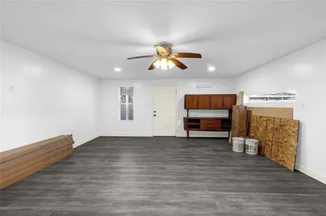6014 Belarbor Street Houston TX 77033
