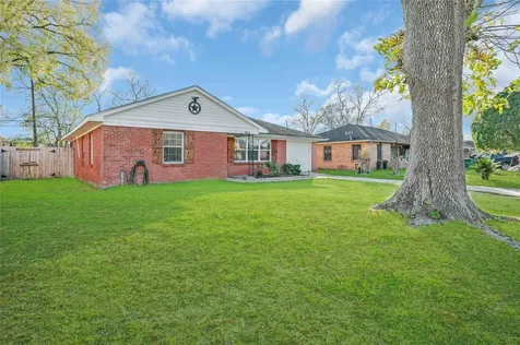 6014 Belarbor Street Houston TX 77033
