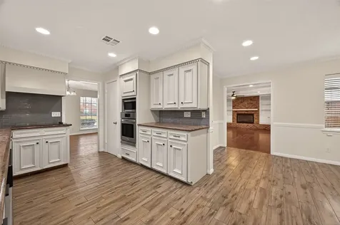 422 Willow Vista Drive El Lago TX 77586