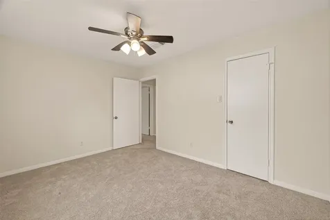 422 Willow Vista Drive El Lago TX 77586