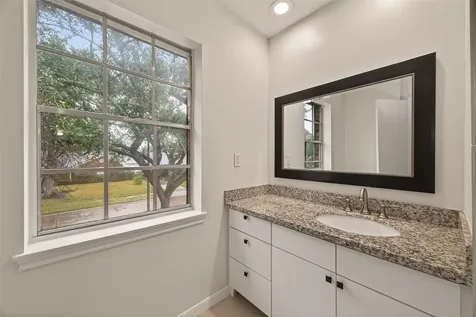 422 Willow Vista Drive El Lago TX 77586