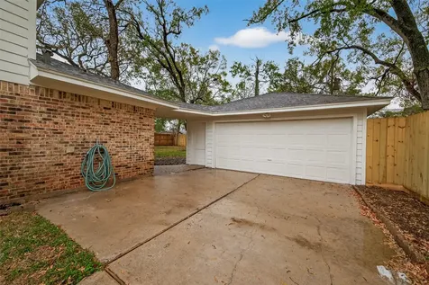 422 Willow Vista Drive El Lago TX 77586