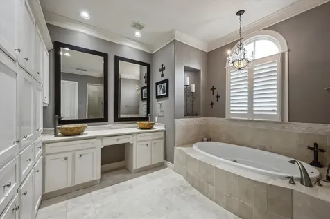 2405 Richton Street Houston TX 77098