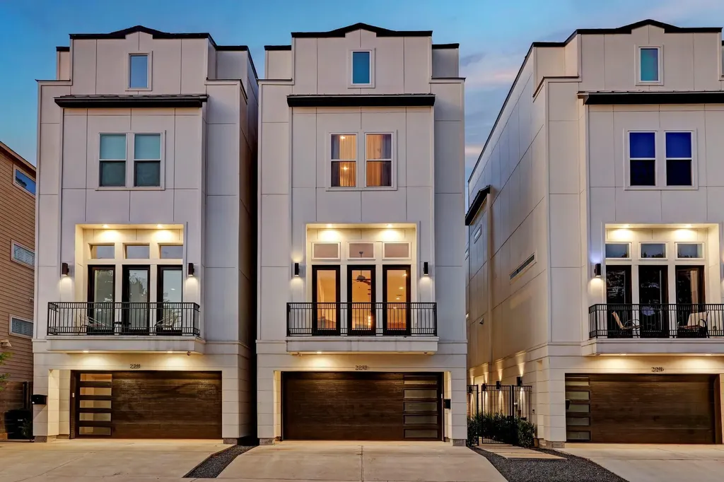 2213 Francis Street Houston TX 77004