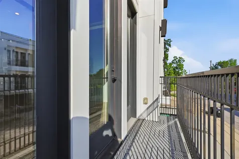 2213 Francis Street Houston TX 77004