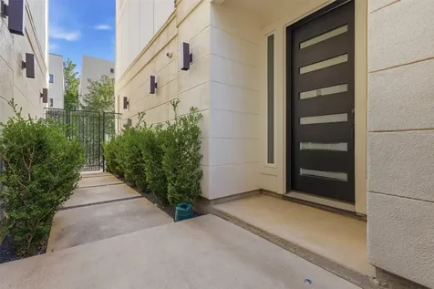 2213 Francis Street Houston TX 77004