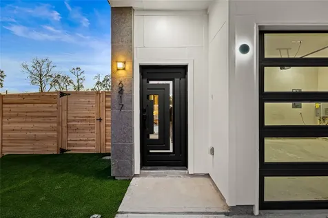 2021 Wilburforce Street W Houston TX 77091