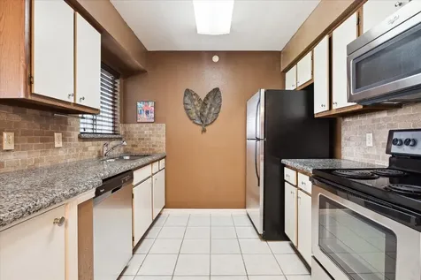 18617 Egret Bay Boulevard 308 Webster TX 77058