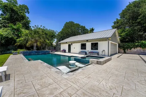 1124 Bowie Street Columbus TX 78934