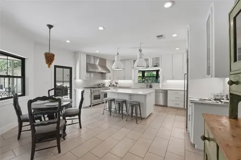 1124 Bowie Street Columbus TX 78934