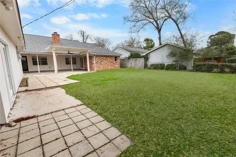 302 Shadow Creek Drive El Lago TX 77586