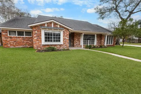302 Shadow Creek Drive El Lago TX 77586