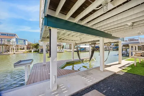 21915 Guadalupe Drive Galveston TX 77554