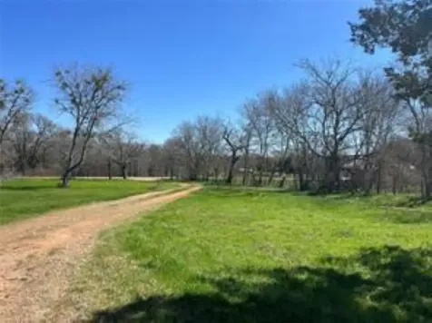 000 Mcelroy Road New Ulm TX 78950