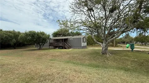 112 E Toledo Street Seadrift TX 77983