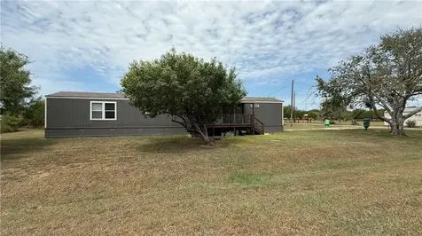 112 E Toledo Street Seadrift TX 77983