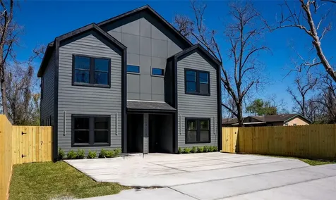 1010 Calvin Avenue B Houston TX 77088