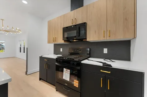 1010 Calvin Avenue B Houston TX 77088