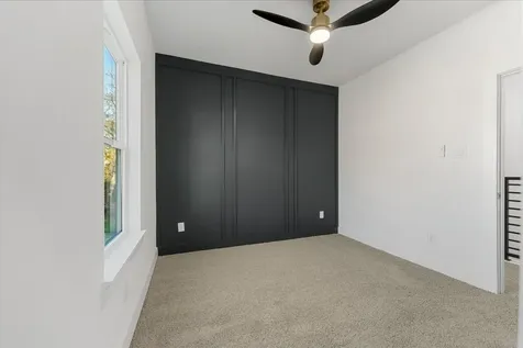 1010 Calvin Avenue B Houston TX 77088