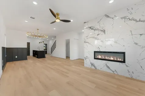 1010 Calvin Avenue B Houston TX 77088