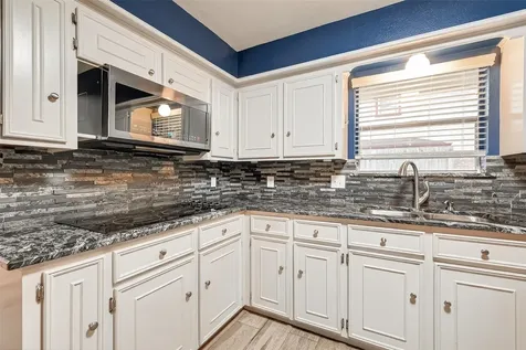 5711 Bermuda Dunes Drive Houston TX 77069
