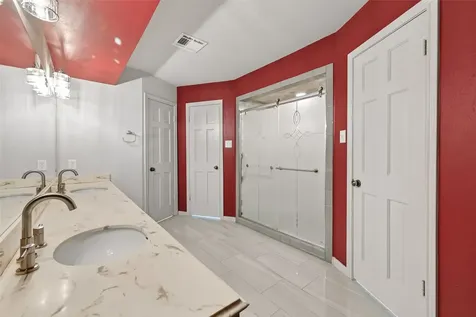 5711 Bermuda Dunes Drive Houston TX 77069