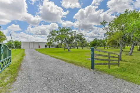 2607 County Road 519 Brazoria TX 77422