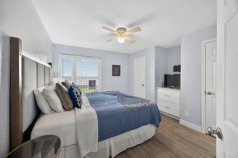 7600 Seawall Boulevard 209 Galveston TX 77551