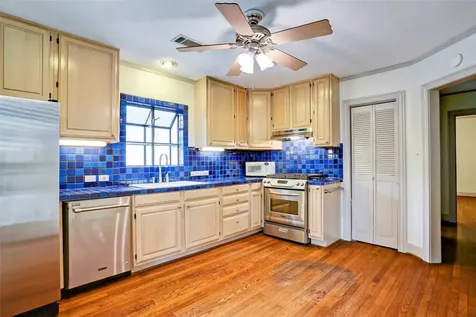 2324 Goldsmith Street B Houston TX 77030