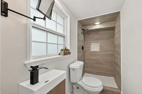 1814 33rd Street 1 Galveston TX 77550