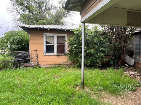 904 7th Street Brownwood TX 76801